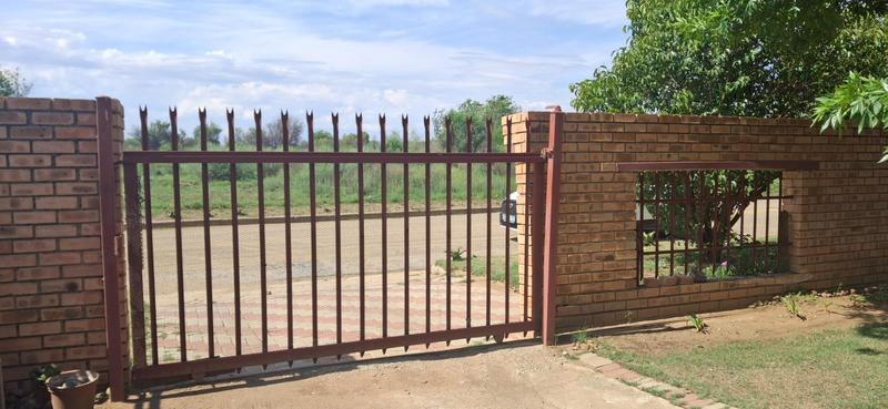 To Let 2 Bedroom Property for Rent in Meyerhof Free State